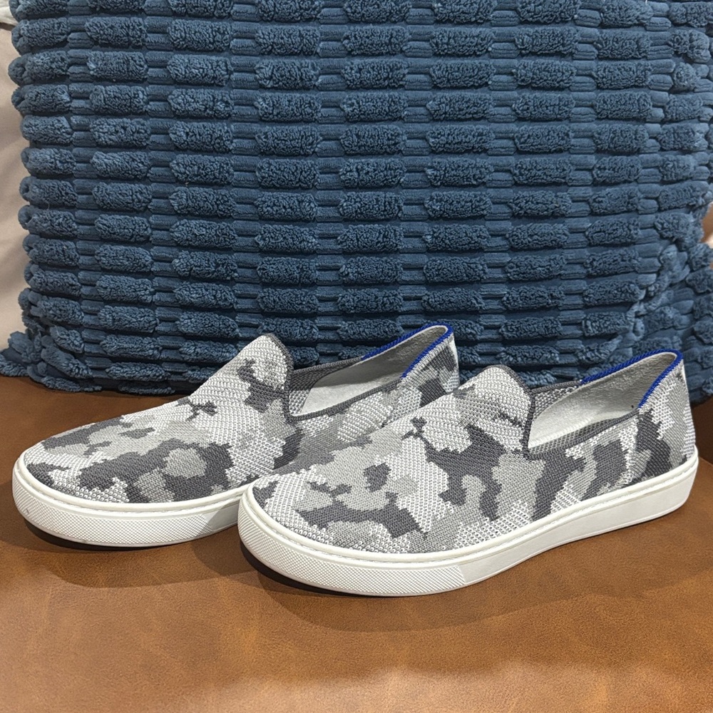 Rothy's CAMO Gray Slip-On Shoes Youth 4.